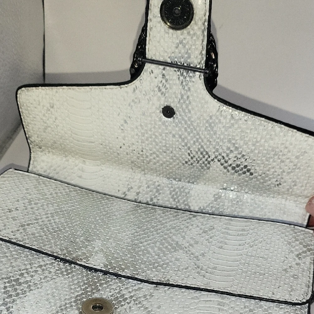 Snake Print Silver & White Chain Strap   Bag